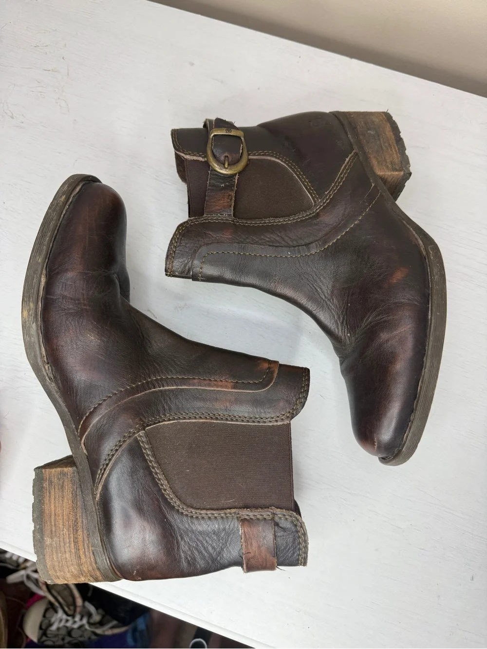 Born leather boots